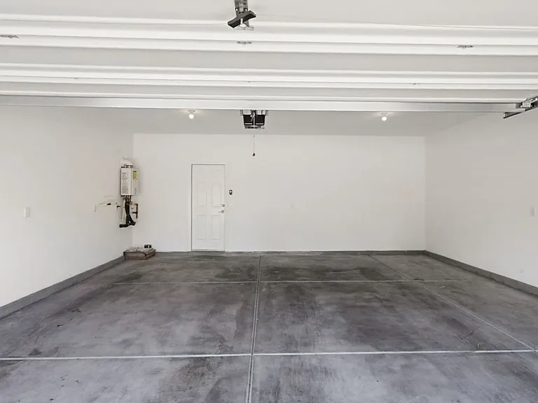 10589 Sariah Skye Ave — Photo 41