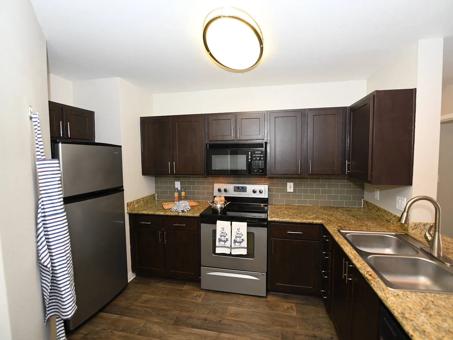 Axcess 15 Apartments — Photo 2
