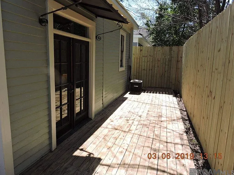 636 Napoleon St — Photo 9