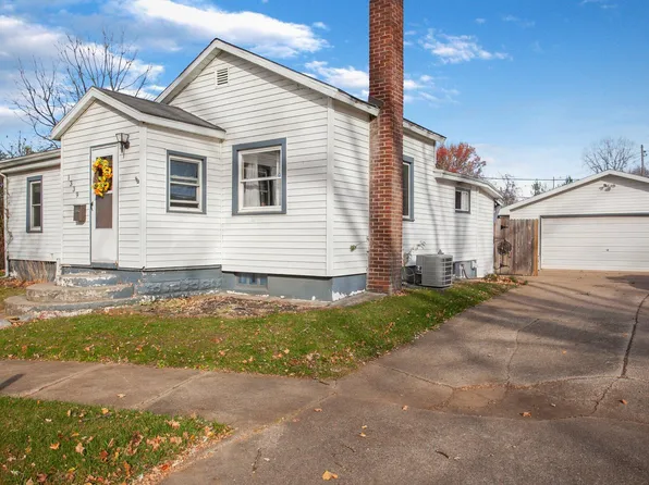 1339 Phoenix St, Niles, MI 49120