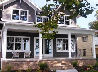 8235 E Sunrise Dr, Syracuse, IN 46567