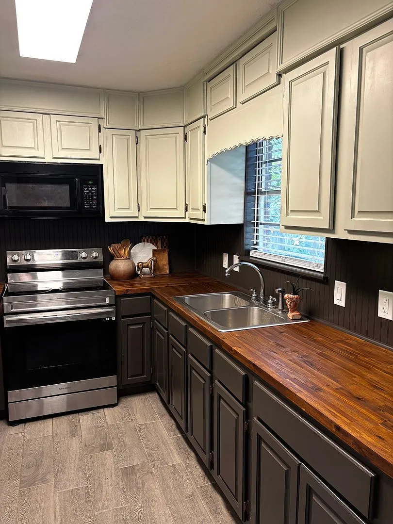 Remodeled Home for Lease! — Photo 3