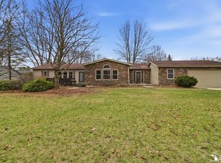 15601 Bak Rd, Van Buren Township, MI 48111