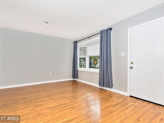 3rd image of 35 E Orndorff Dr
