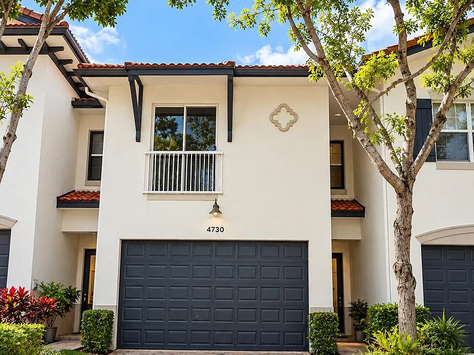 4730 S Prive Cir