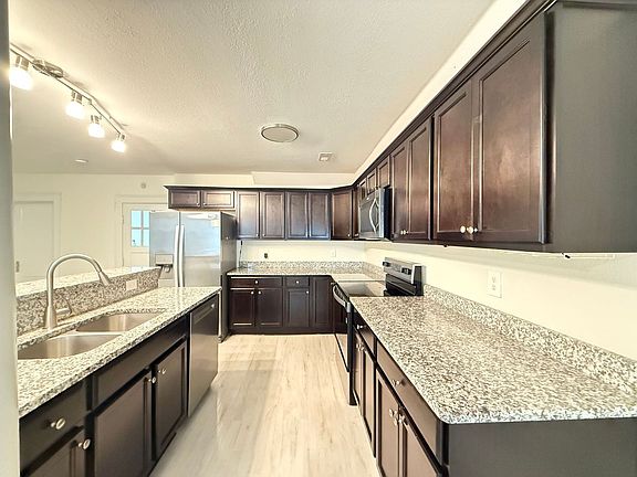 2nd image of 2605 Bapaume Ave