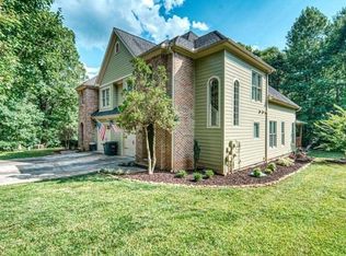 408 Licklog Rdg, Hayesville, NC 28904
