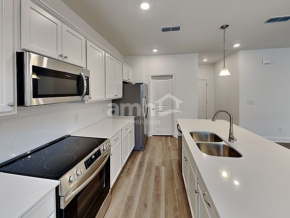 3rd image of 242 Argea Dr