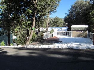 177 Zermatt Dr, Crestline, CA 92407