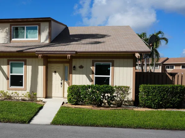 354 Maplecrest Cir, Jupiter, FL 33458