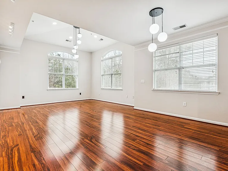 522 Knolls Dr #308 — Photo 8