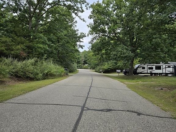 4th image of 1009 Castle Dr Lot 88
