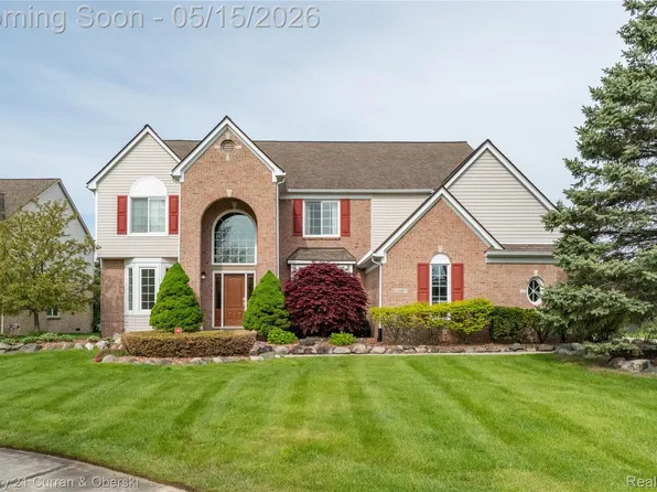 11687 E Hills Dr, Plymouth, MI 48170