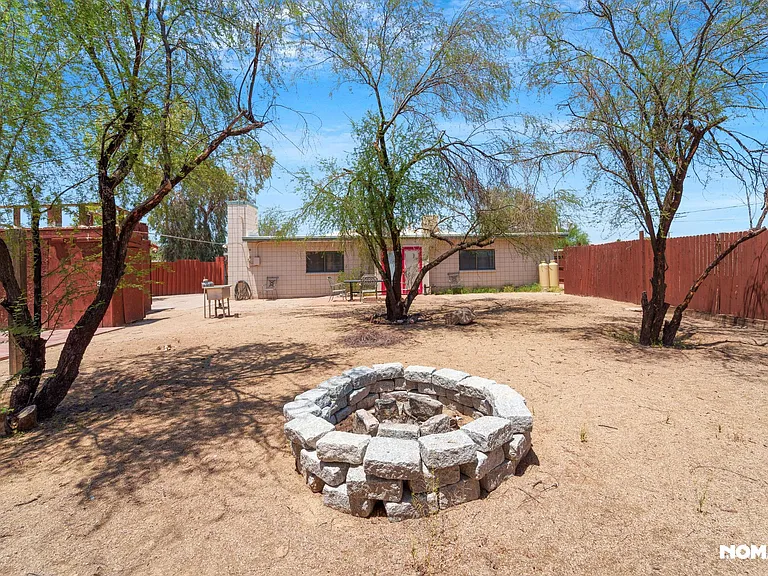 2837 E Campo Bello Dr — Photo 25