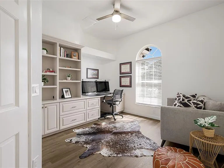 8009 Royal Birkdale Cir — Photo 12