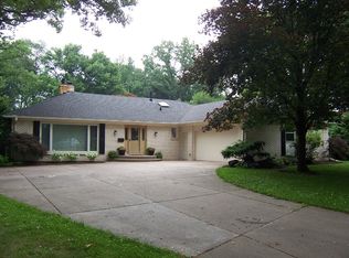3503 56th Street Pl, Moline, IL 61265