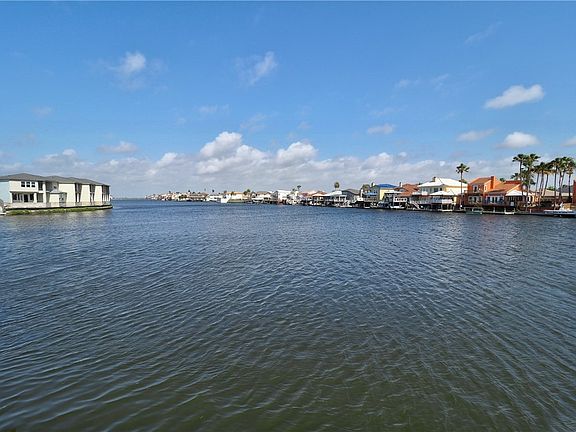 3rd image of 15401 Salt Cay Ct Unit 802
