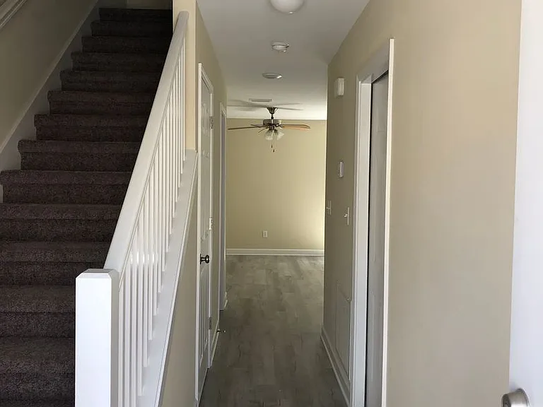 229 Callaway Chase Ln — Photo 5