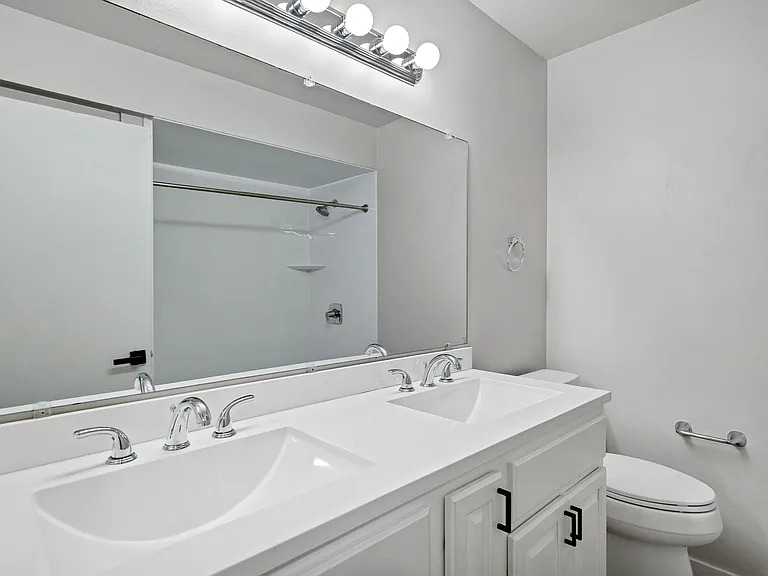3702 W Tuckey Ln — Photo 21