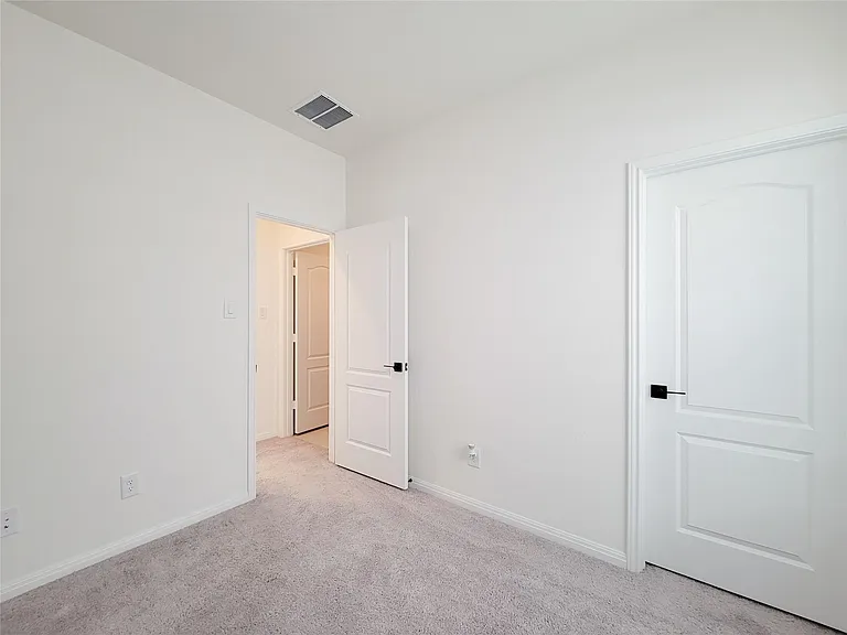 8214 Leisure Point Dr — Photo 27