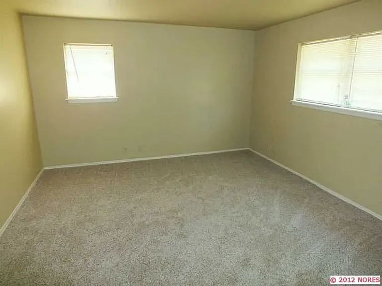 4736 S Hudson Pl E — Photo 12