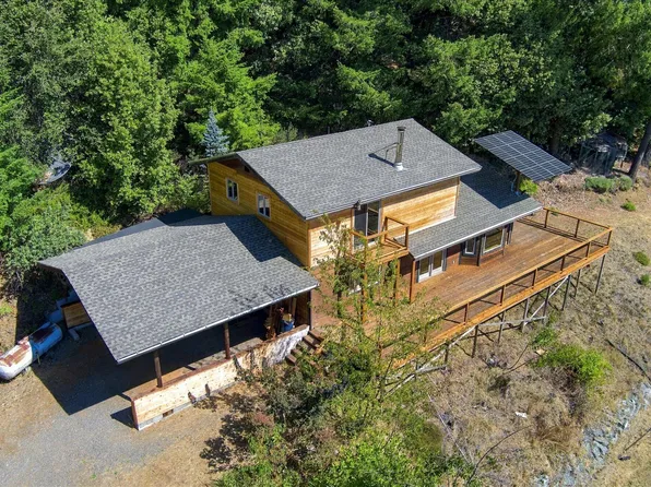 2777 Dutyville Rd, Garberville, CA 95542