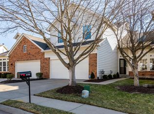16765 Chesterfield Bluffs Cir, Chesterfield, MO