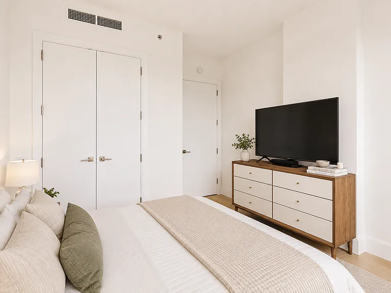 22-18 Jackson Ave #311 — Photo 9