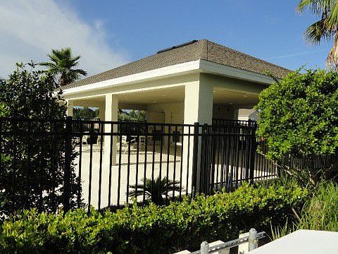 4th image of 5700 Windsong Oak Dr