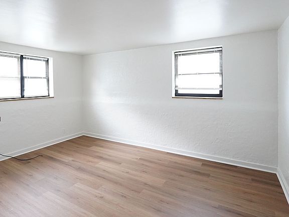 4th image of 330 Greenlee Rd #1