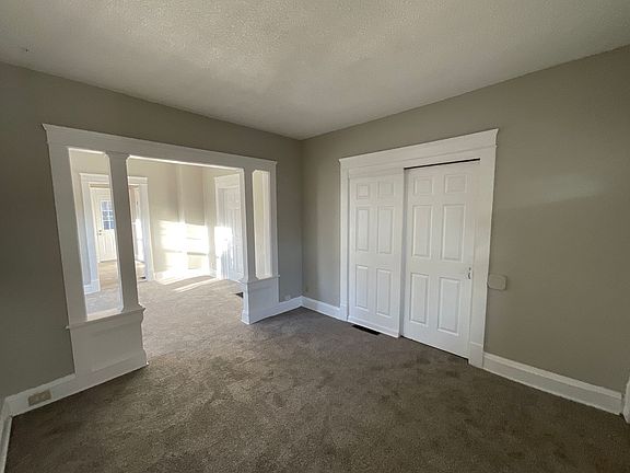 4th image of 3210 Louisiana Ave