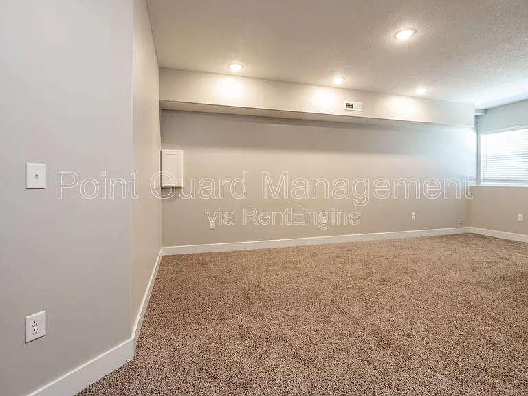 331 N 127th St E #305 — Photo 29