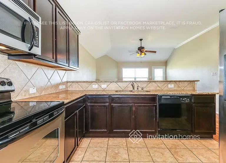 1208 Geddes Ct — Photo 6