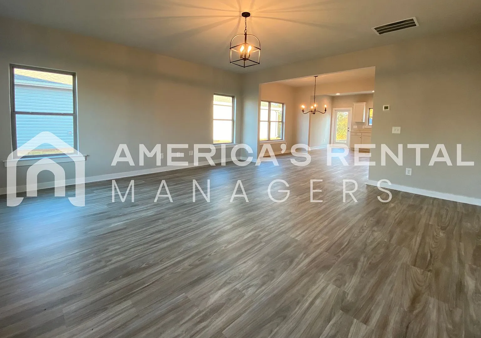 Home for Rent in Weaver AL! Available NOW!! — Photo 3