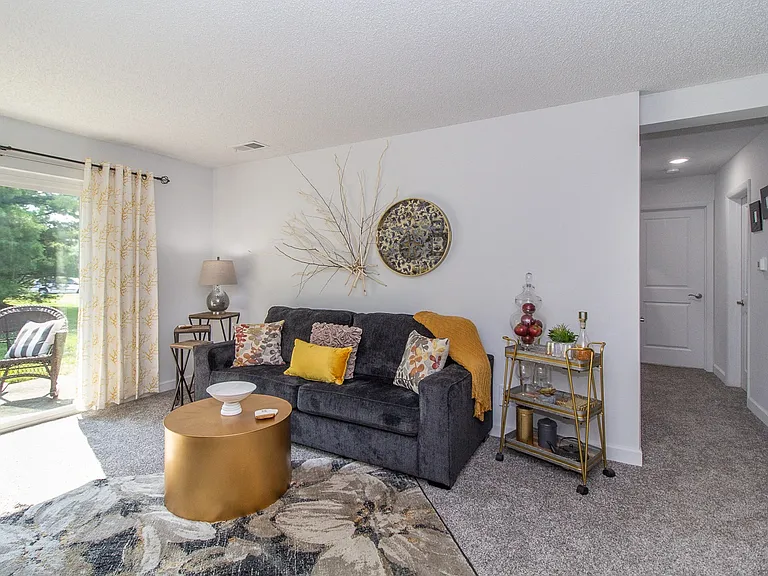 Timber Glen Apartments — Photo 33