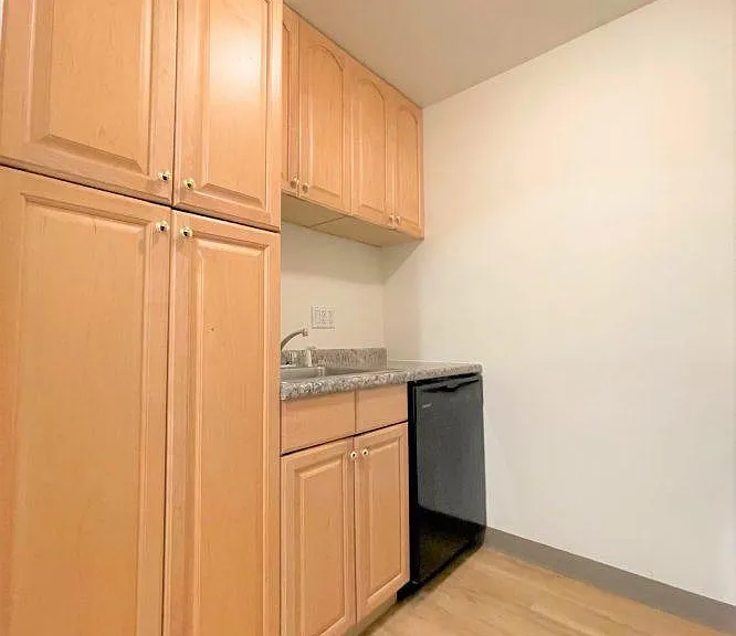 5710 Phillips Ave #A2 — Photo 4