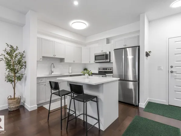 8730 82nd Ave NW #307, Edmonton, AB T6C 0Z1