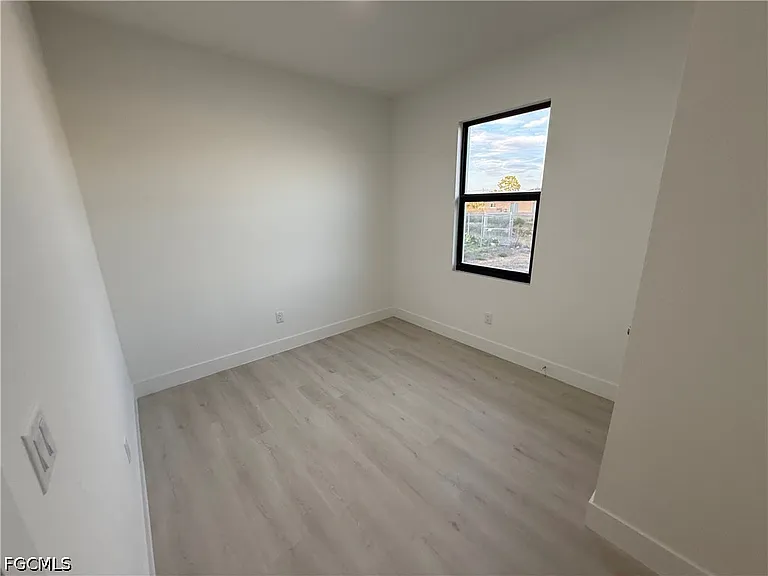 227 Hightower Ave S — Photo 12