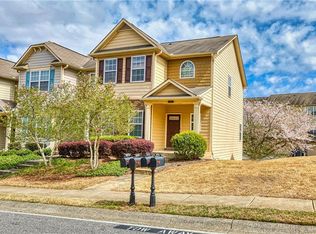 2463 Suwanee Pointe Dr, Lawrenceville, GA 30043