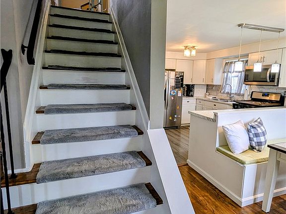 2nd image of 513 W Miller Ave