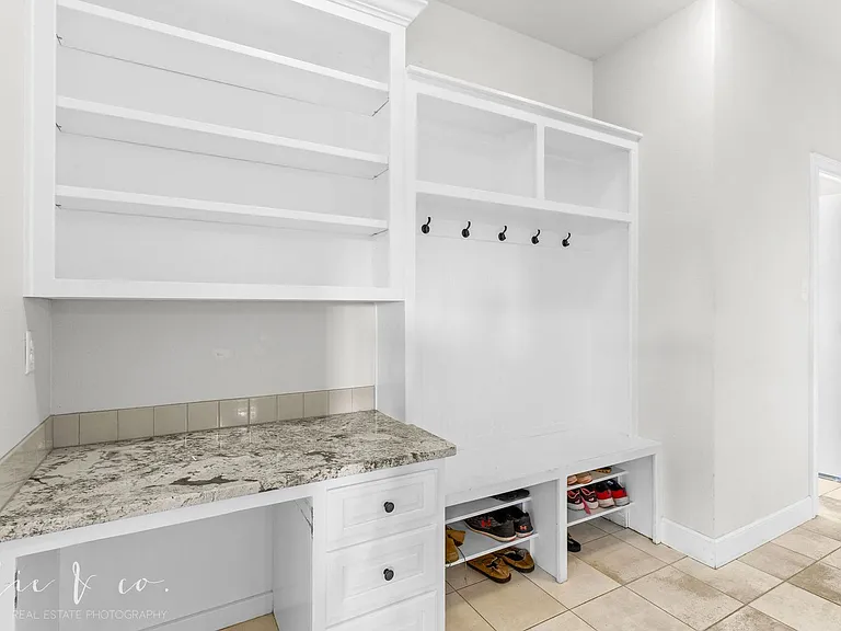 225 Kristi Path — Photo 15