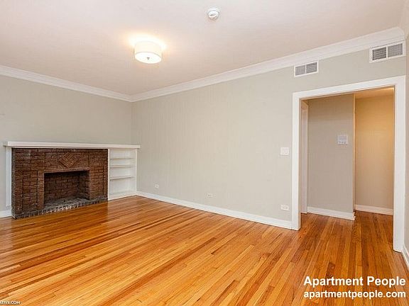 5th image of 1953 W Leland Ave APT 2E