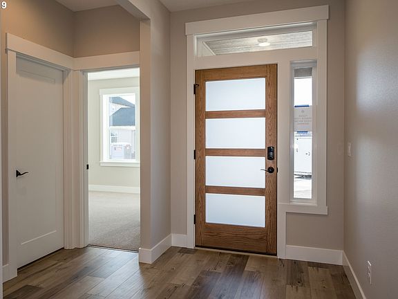 2nd image of 16148 NE 9th Way
