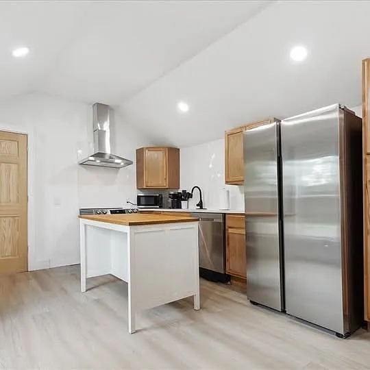 1 bed, 650 sqft, $1,499 — Photo 3