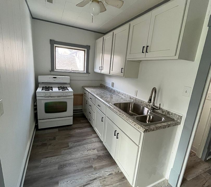 1st image of 534 1/2 Chestnut St