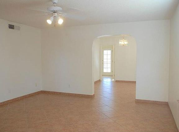 3rd image of 128 Silver Shadow Dr #000