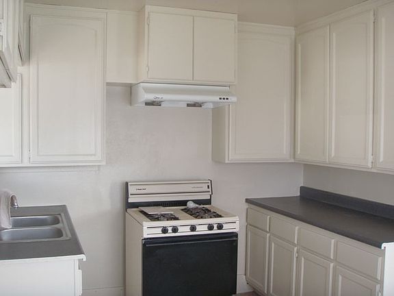 3rd image of 1344 Buena Vista Ave