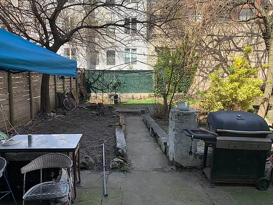 Rented by Yup Realty LLC | media 33