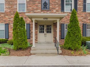 4701 Salisbury Sq APT 104, Saint Matthews, KY 40207