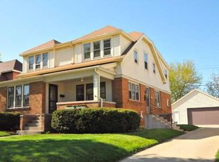 5404 W Wisconsin Ave #A, Milwaukee, WI 53208